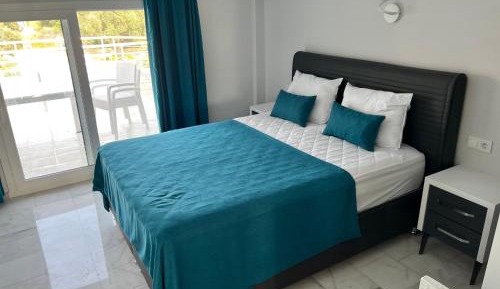 Twin Room with Private Bathroom
