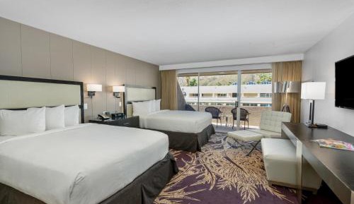 Deluxe Queen Room with Two Queen Beds