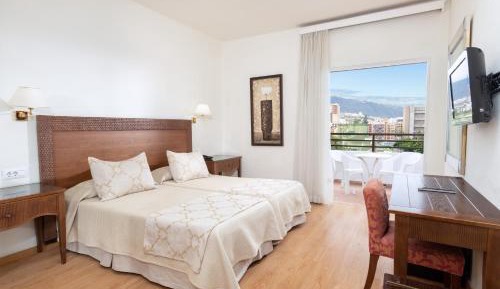 Double Room with Mountain View