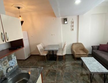 Two-Bedroom Apartment (5 Adults)