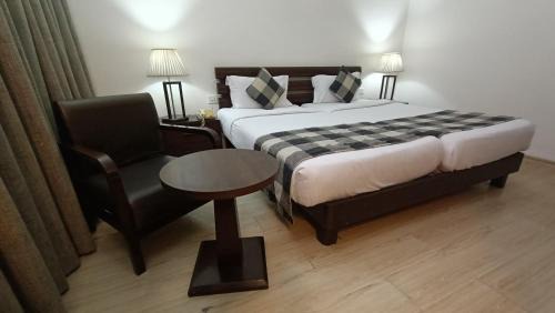 Deluxe Double or Twin Room