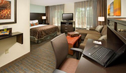 One-Bedroom King Suite