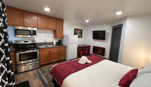 Superior King Suite