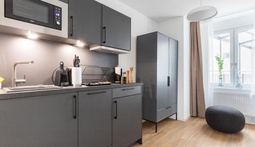 Suite L with Balcony