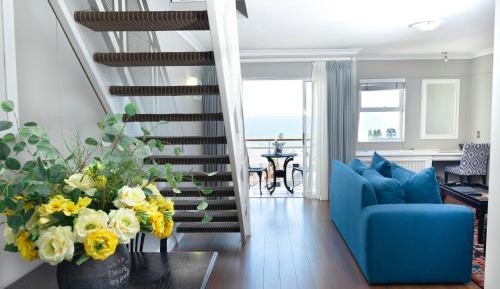 Penthouse Studio