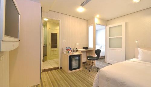 Royal Triple Room