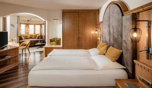 Junior Suite with Mountain View and Loggia