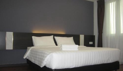 Standard King Room