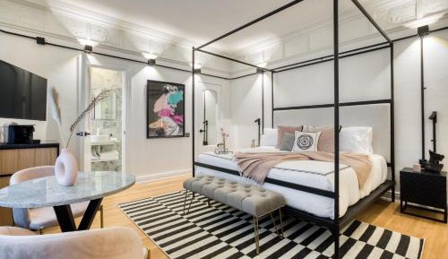 Medusa’s Suite