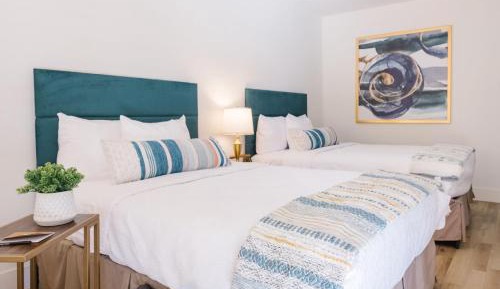 Double Room with Pool View