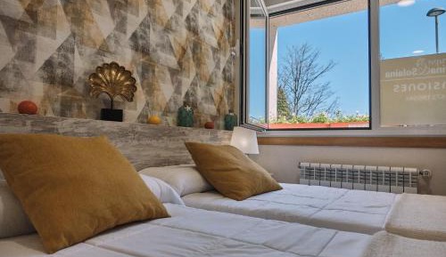 Twin Room with Private Bathroom