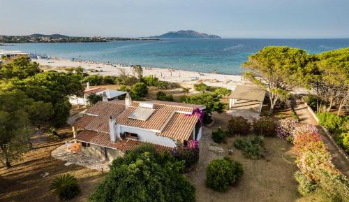 Villa - Beach Front