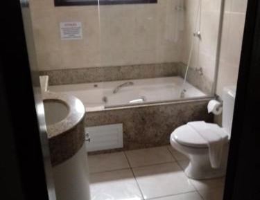 Deluxe Suite with Spa Bath