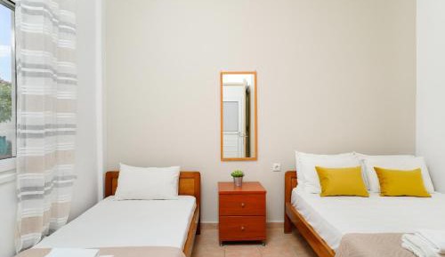 Triple Room with Garden View