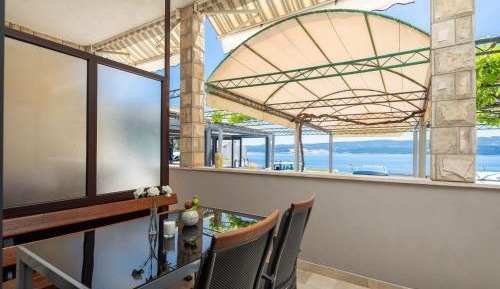 Standard One Bedroom Apartment with Balcony