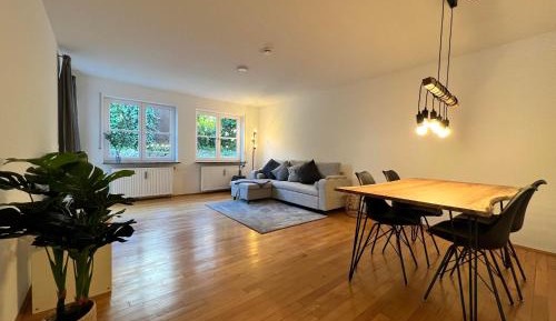 Superior One-Bedroom Apartment