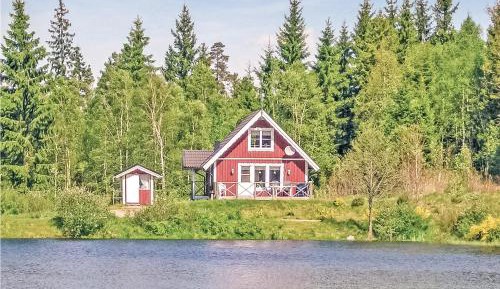 Three-Bedroom Holiday Home 