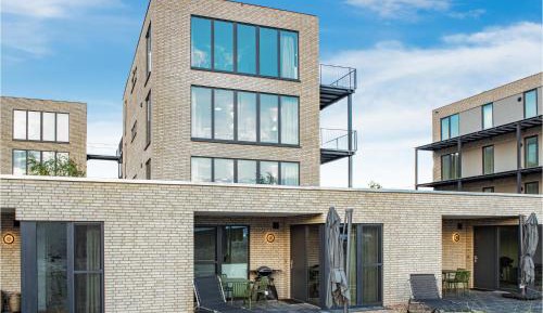 One-Bedroom Holiday Home