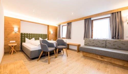Classic Double Room