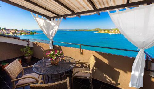 Apartment with Sea View