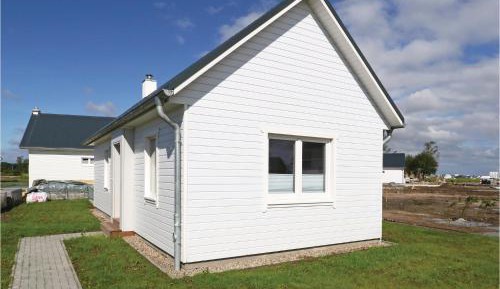 One-Bedroom Holiday Home