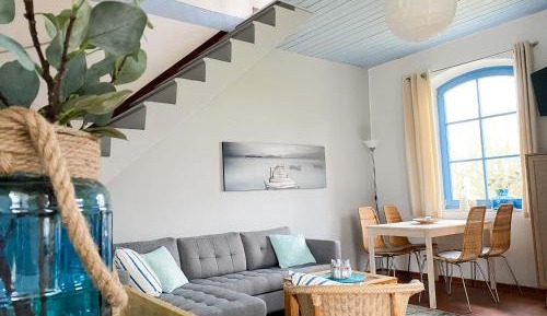 Apartment with Garden View