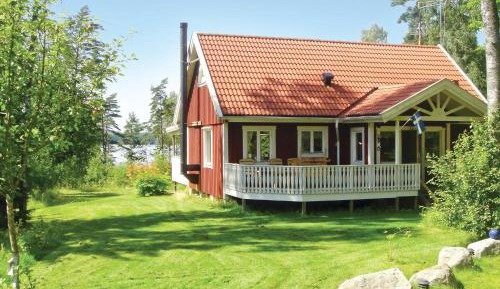 Two-Bedroom Holiday Home
