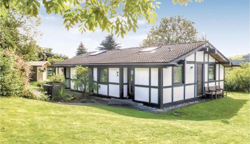 One-Bedroom Holiday Home