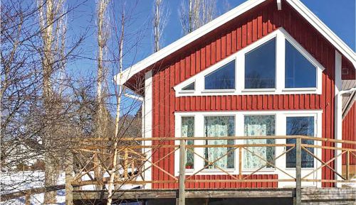 One-Bedroom Holiday Home