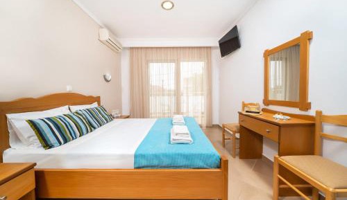 Triple Room with Balcony
