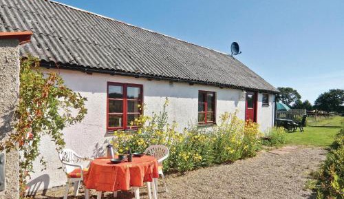 One-Bedroom Holiday Home