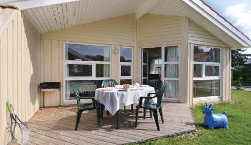Three-Bedroom Holiday Home 
