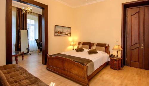 Suite with Balcony