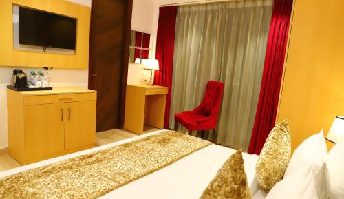 Deluxe King Room