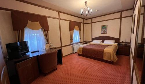 Large Double Room