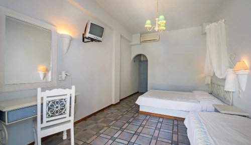 Studio with Outdoor Spa Bath