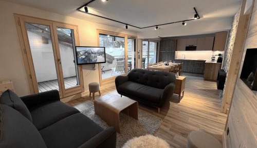 Deluxe Apartment