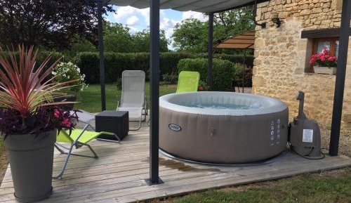 Holiday Home (4 Adults)