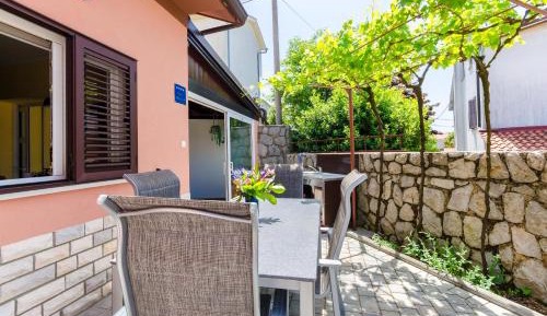 Two-Bedroom Holiday Home