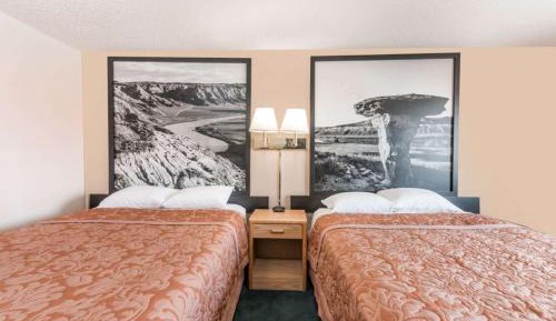 Standard Queen Room with Two Queen Beds