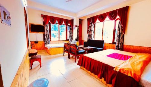 Quadruple Room with Mountain View