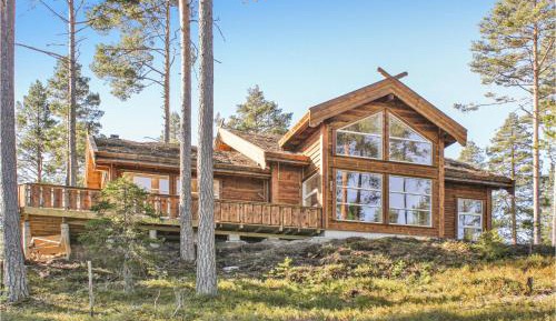 Four-Bedroom Holiday Home