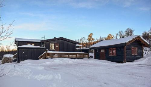 Three-Bedroom Holiday Home 