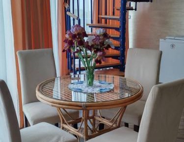 Maisonette with Balcony and Sea View