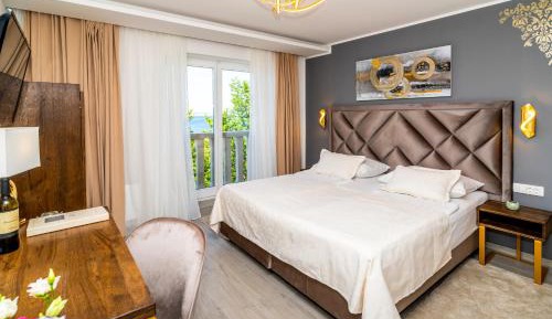 Deluxe Double Room with Sea View