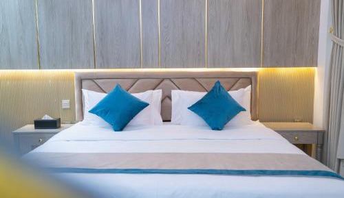 Deluxe Family Suite