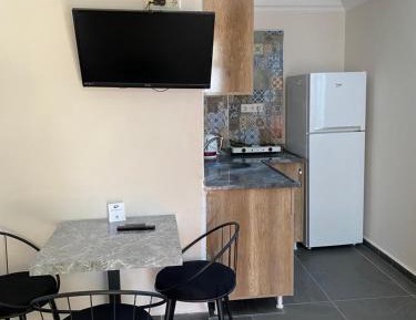 One-Bedroom Apartment (4 Adults)