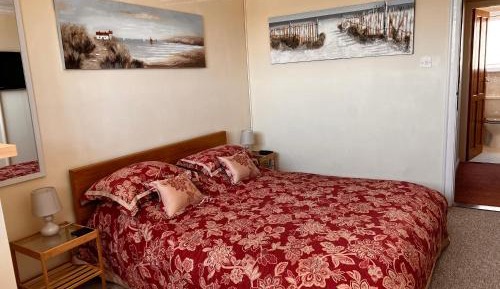 Double Room with Shared Bathroom