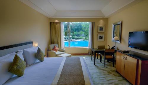 The Grand Deluxe Room with King Bed