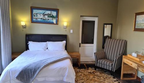 Deluxe Queen Room